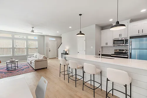 Turner Residence Photo 1