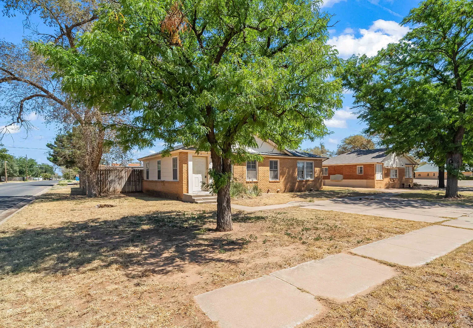 1 bed, 1.0 bath, 655 sqft, $695 — Photo 3