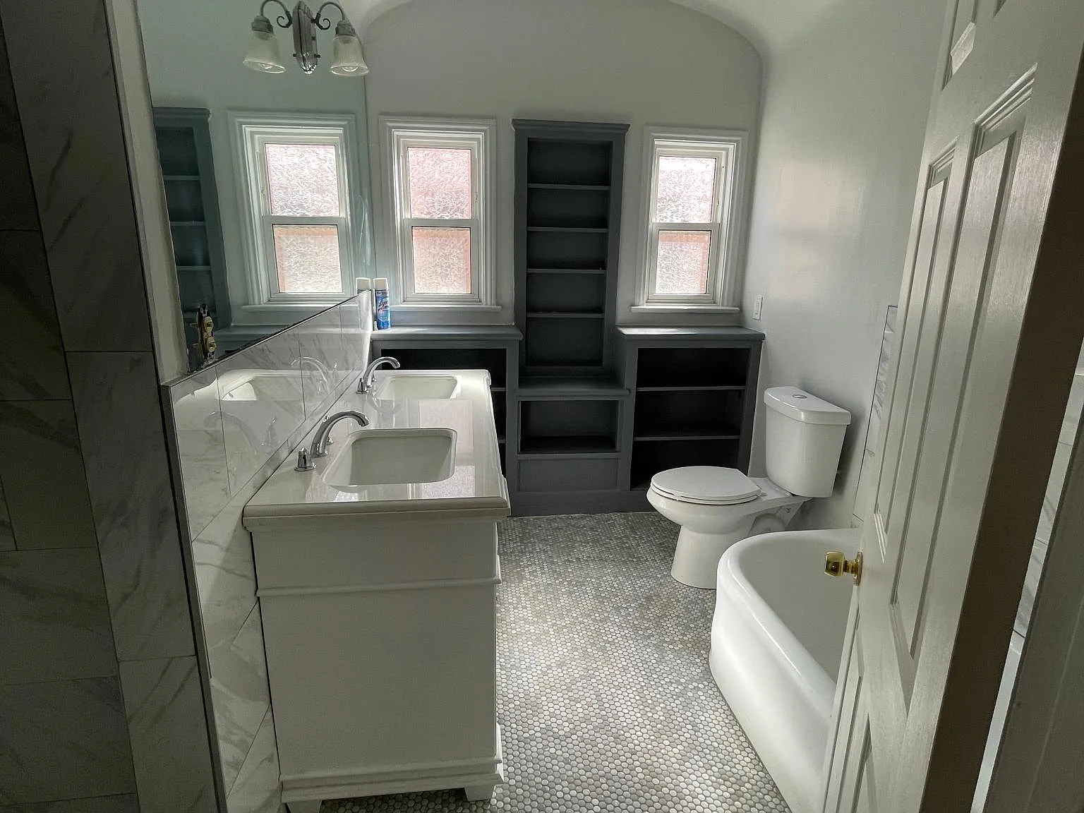 1 bed, 1800 sqft, $1,300 — Photo 3