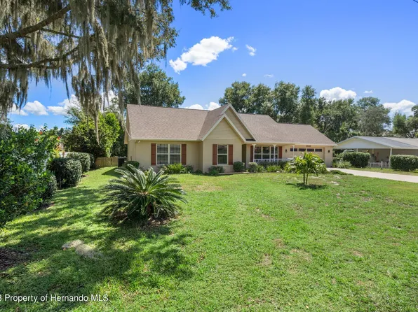1343 County Road 437, Lake Panasoffkee, FL 33538