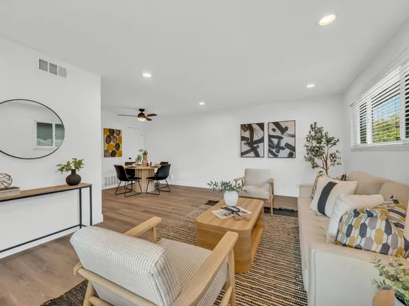 239 Breuner Dr APT 4, Roseville, CA 95678