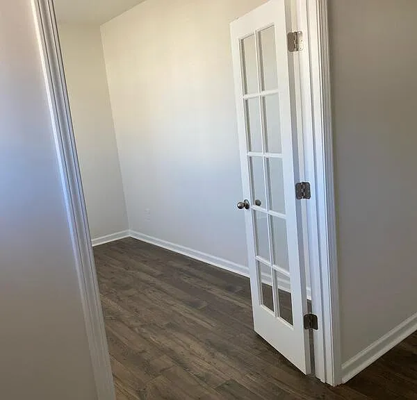 4310 Remington Ave — Photo 3