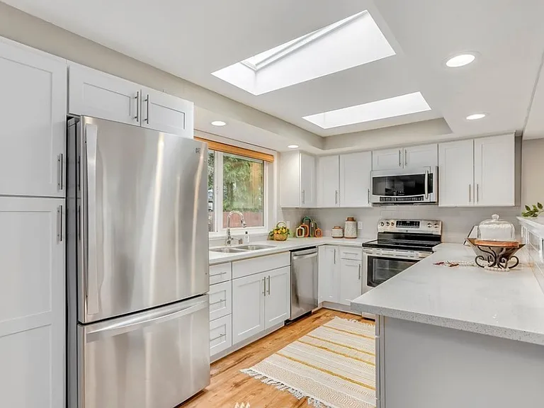 18350 Dayton Pl N — Photo 10