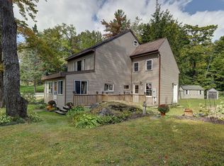 128 Ashmere Rd, Hinsdale, MA 01235