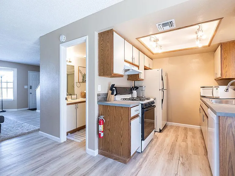 620 Perdew Ave #B — Photo 10