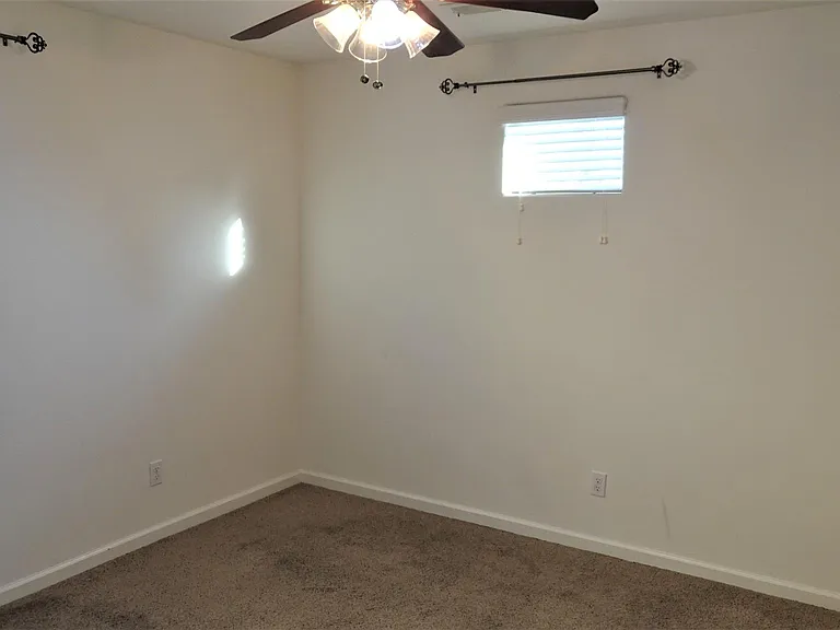 3656 Richmond Ave — Photo 16