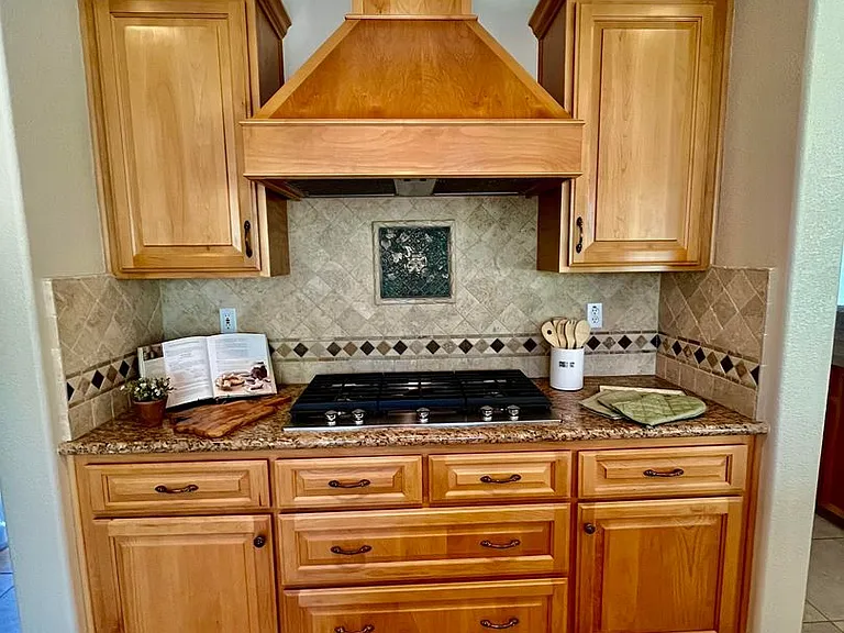 3381 Black Oak Dr — Photo 7