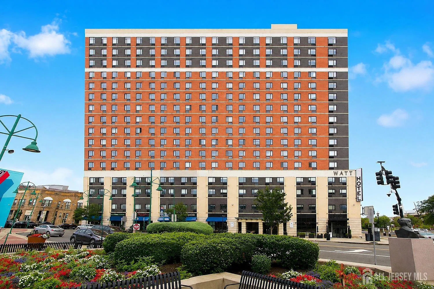 2 bed, 2.0 bath, $2,800 — Photo 1