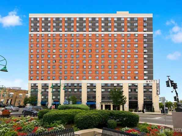 1 Carriage City Plz, Rahway, NJ 07065