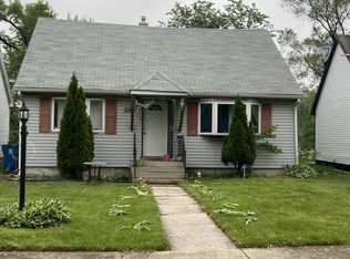 285 Geneva Dr, Harvey, IL 60426