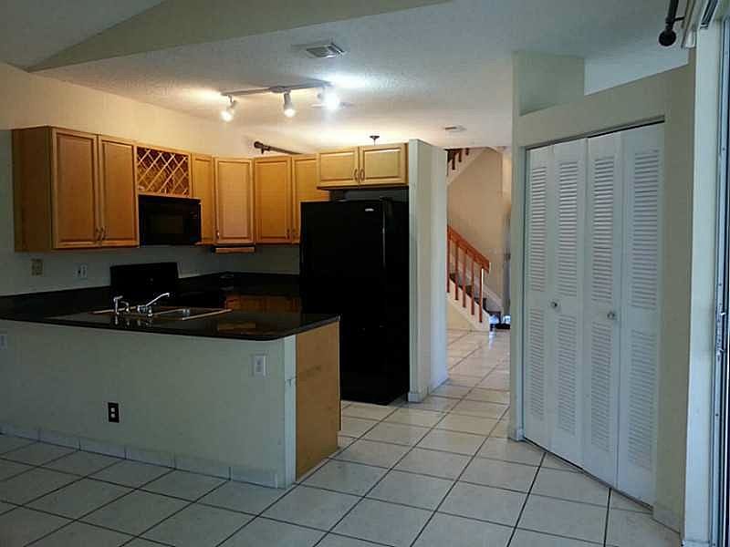 2nd image of 18820 NW 22nd St