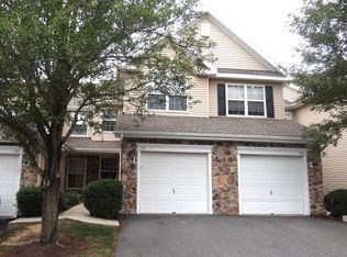 107 Country Ln, Morgantown, PA 19543
