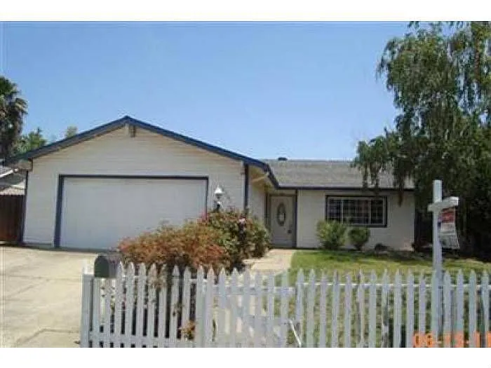 10261 Countryside Way photo 1