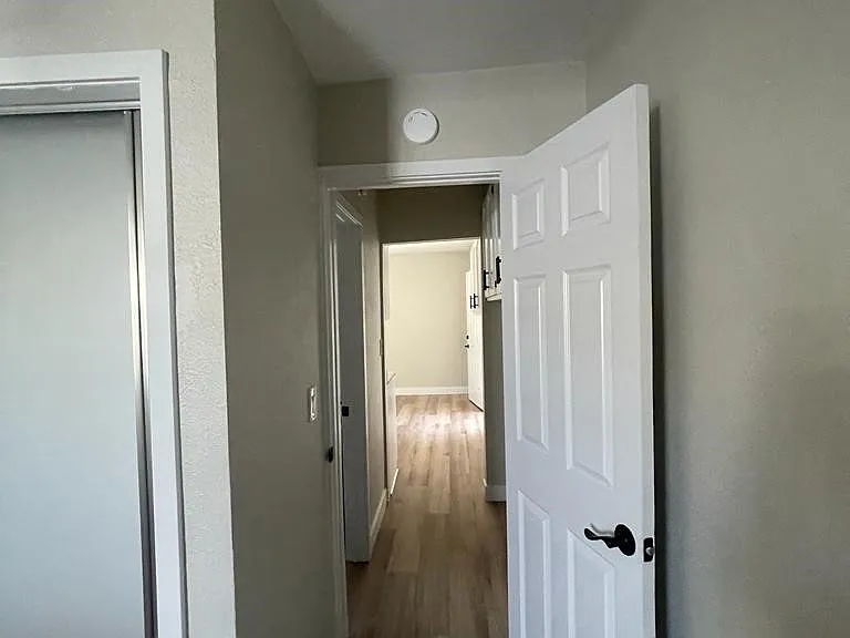 9702 Redfern Ave — Photo 10