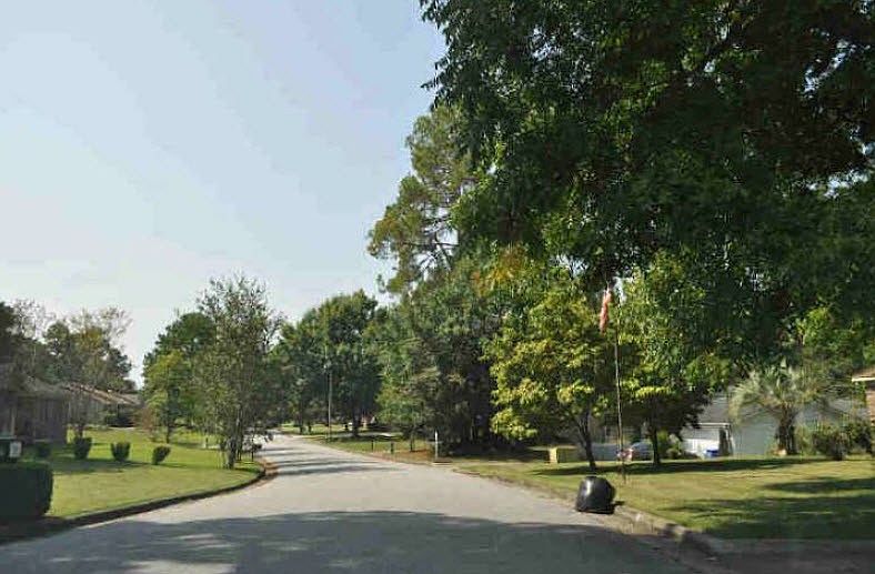 2nd image of 6437 Cricket Ln