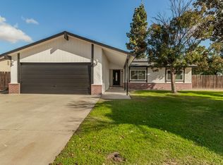 3293 Purdue Ave, Clovis, CA 93611