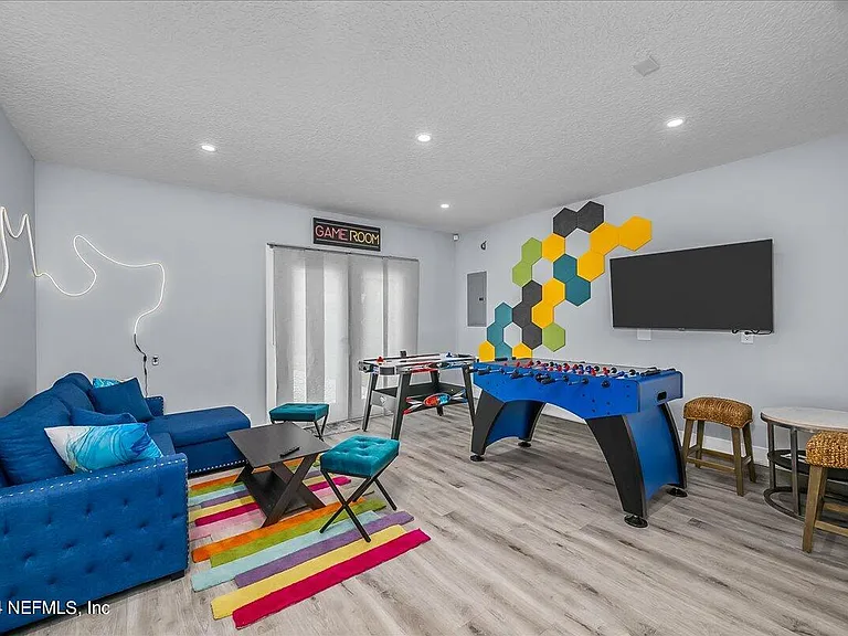 232 Nesmith Ave — Photo 37