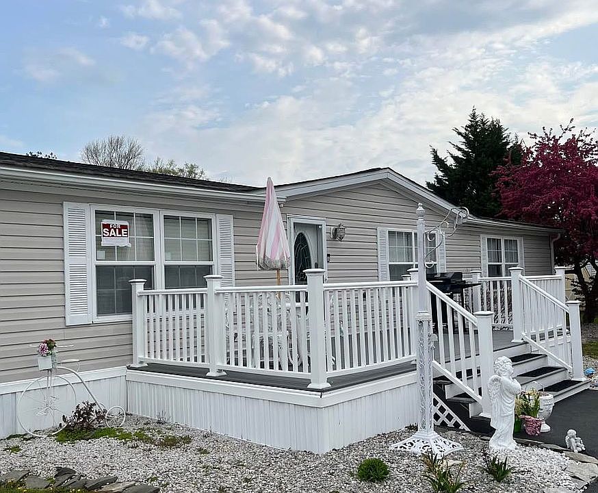 1st image of 311 Westwind Rd