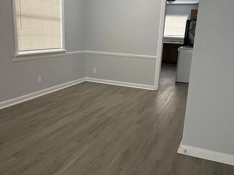 2503 Tolosa Dr — Photo 6