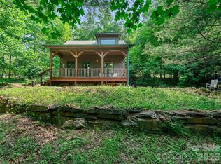 262 Little Pond Dr, Burnsville, NC 28714