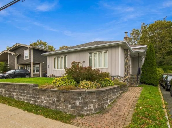 35 Cowan Avenue, St.John's, NL A1E3N6