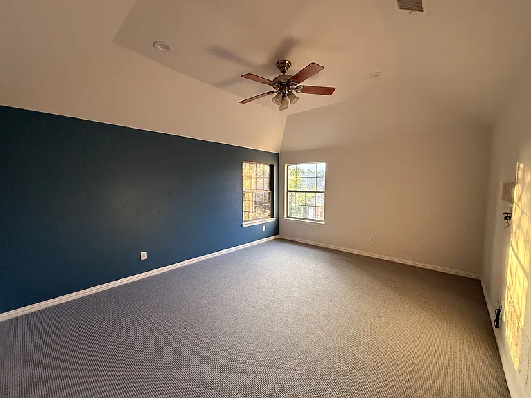 2489 Yuma Dr — Photo 18