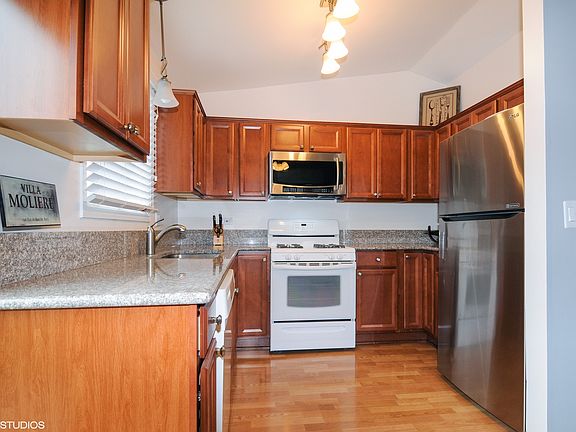 4th image of 7014 Yorkshire Dr