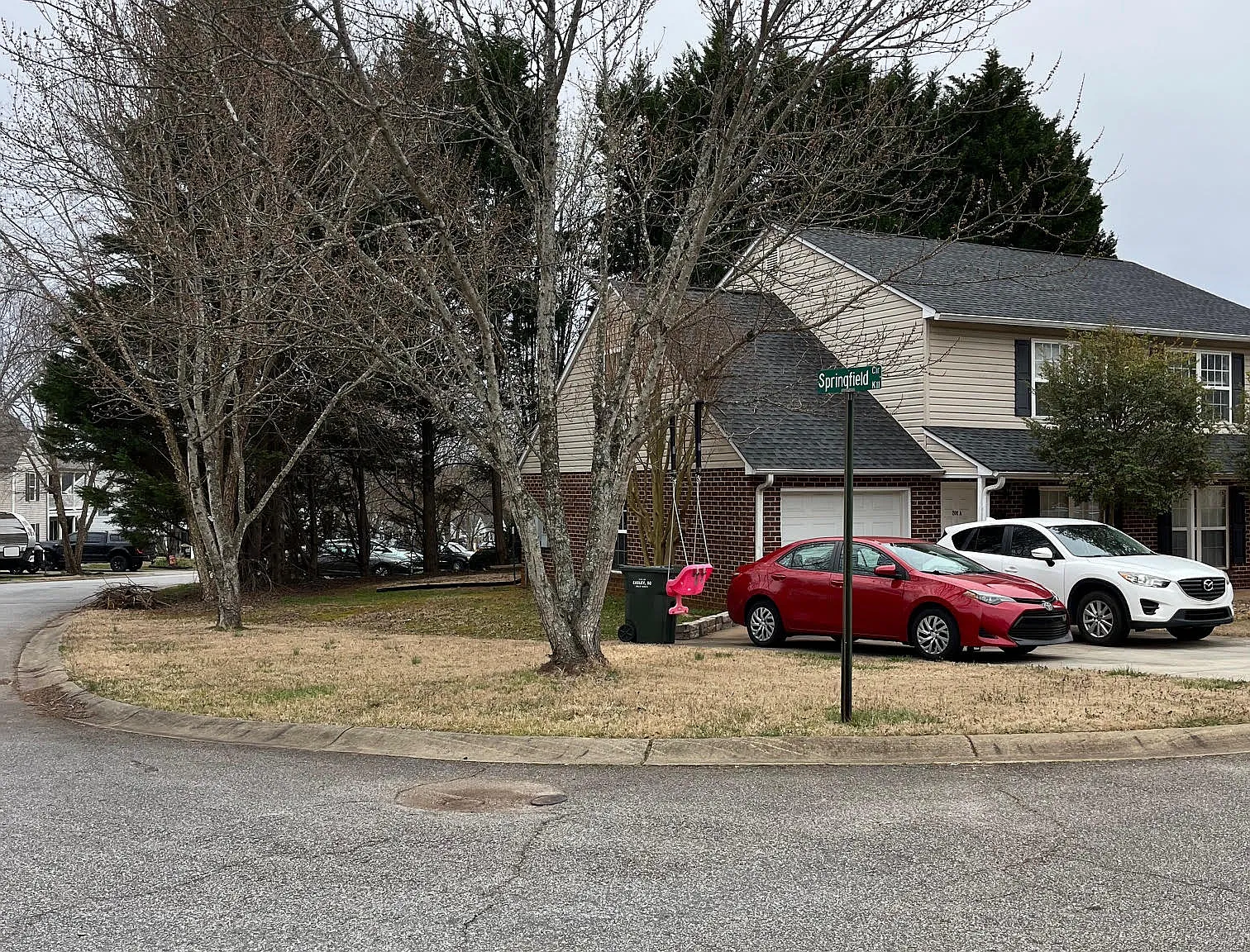 3 bed, 1130 sqft, $1,600 — Photo 2