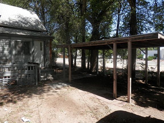 2nd image of 304 N 8th St