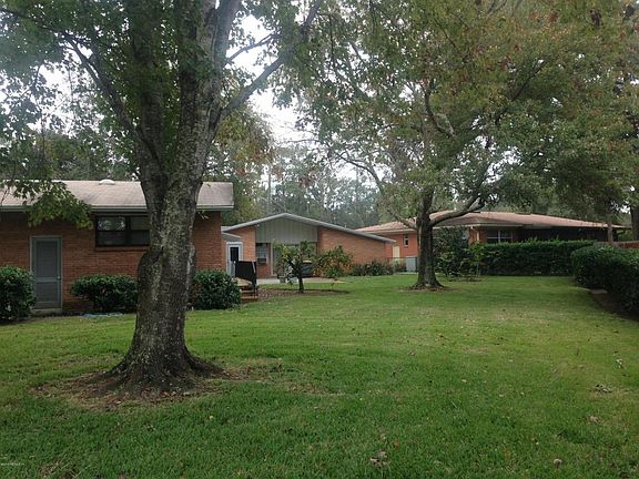 2nd image of 6842 San Sabastian Ave