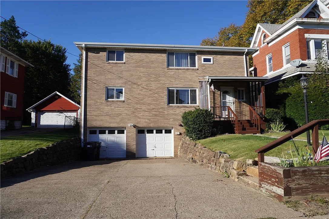 2 bed, 988 sqft, $1,100 — Photo 2
