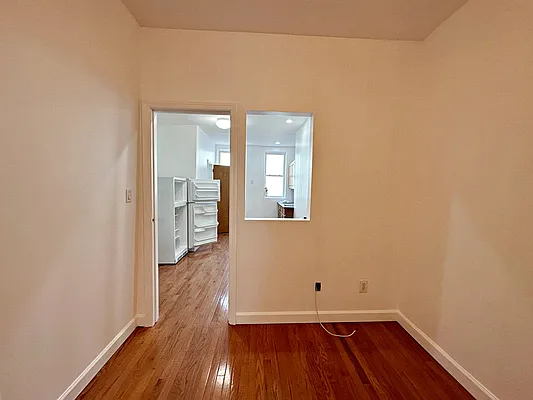 Rented by Compass | media 7