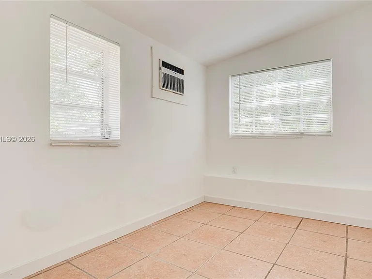 1085 NE 128th Street Front #FRONT — Photo 21
