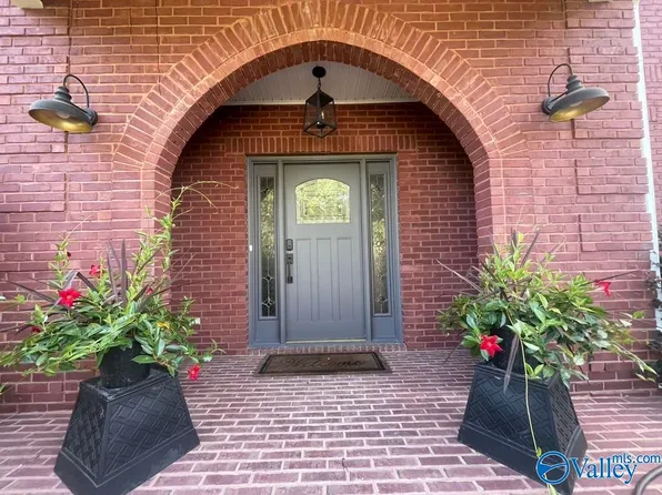 825 Gethsemane Rd, Albertville, AL 35950