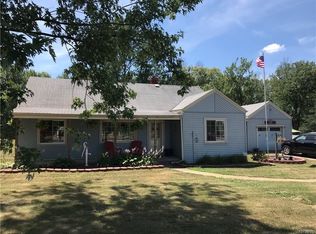 4173 Sowles Rd, Hamburg, NY 14075