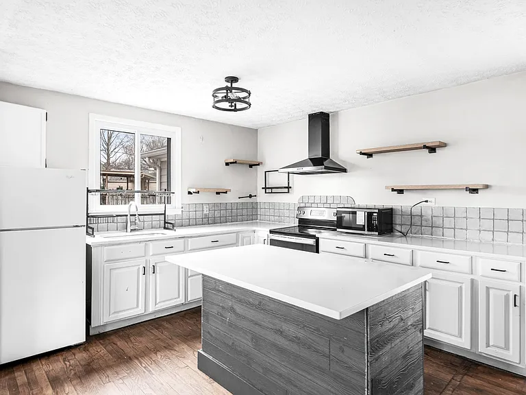 5023 Packard Dr — Photo 12