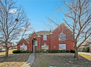 2901 Saint Martin Dr, Mansfield, TX 76063