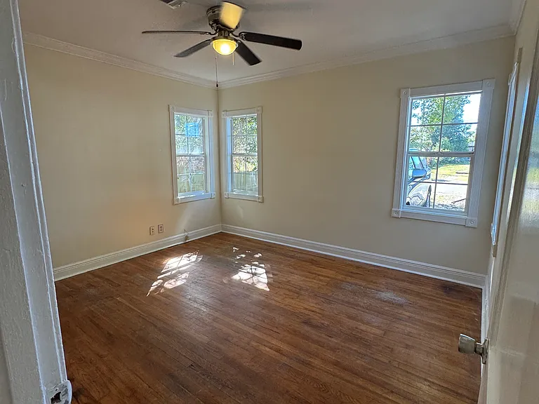 102 Country Club Rd — Photo 11