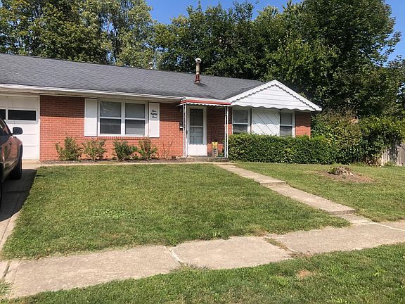 2nd image of 584 Knights Ave