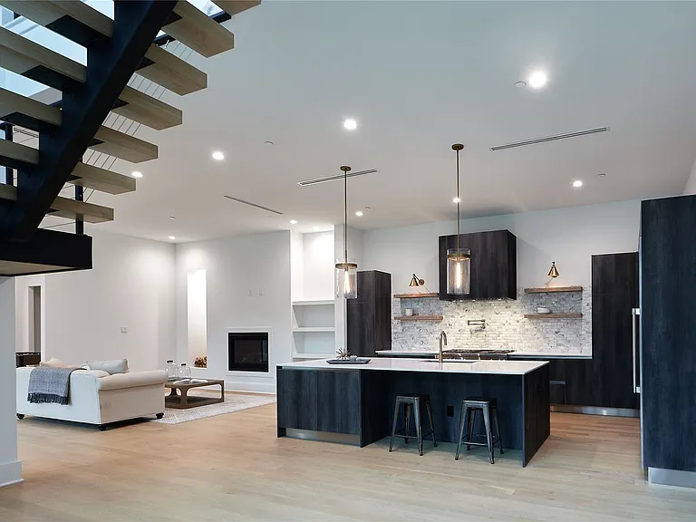 8926 Croes Dr — Photo 4