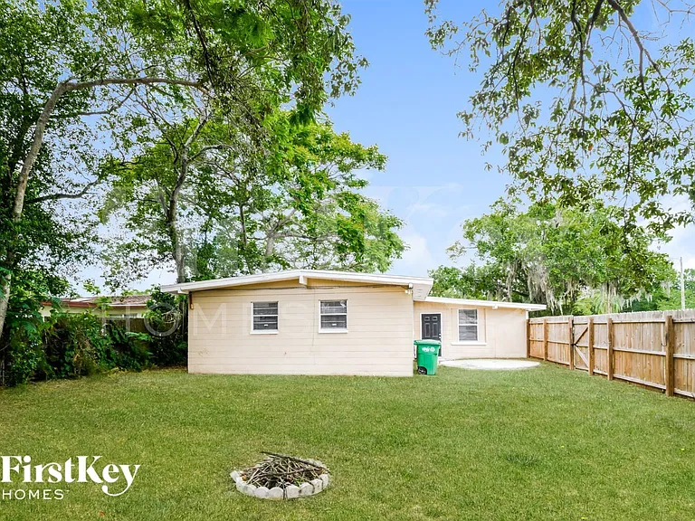 1521 Heather Ave — Photo 15