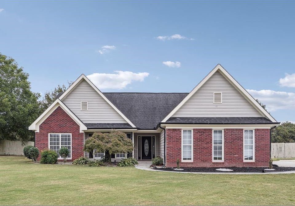 1st image of 338 Beech Hollow Trl