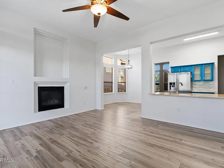 6401 Franklin Ridge Dr — Photo 11