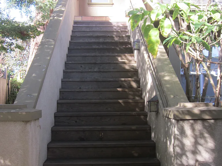 125 Plum St #B — Photo 2