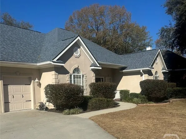 138 Lansing Drive, Ellabell, GA 31308