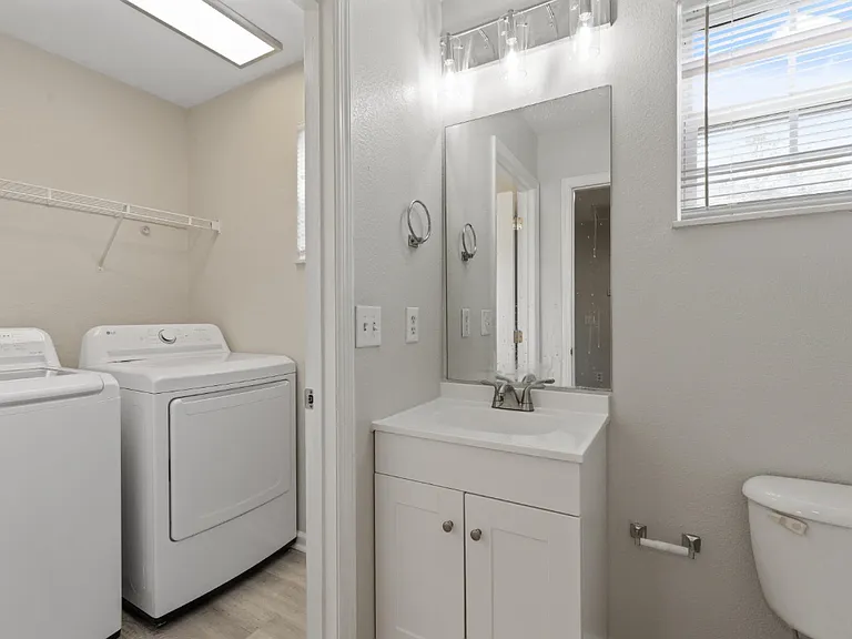 8716 Percy Way — Photo 17