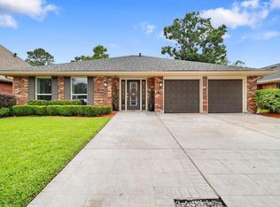 9504 Alhambra Ct, New Orleans, LA 70123