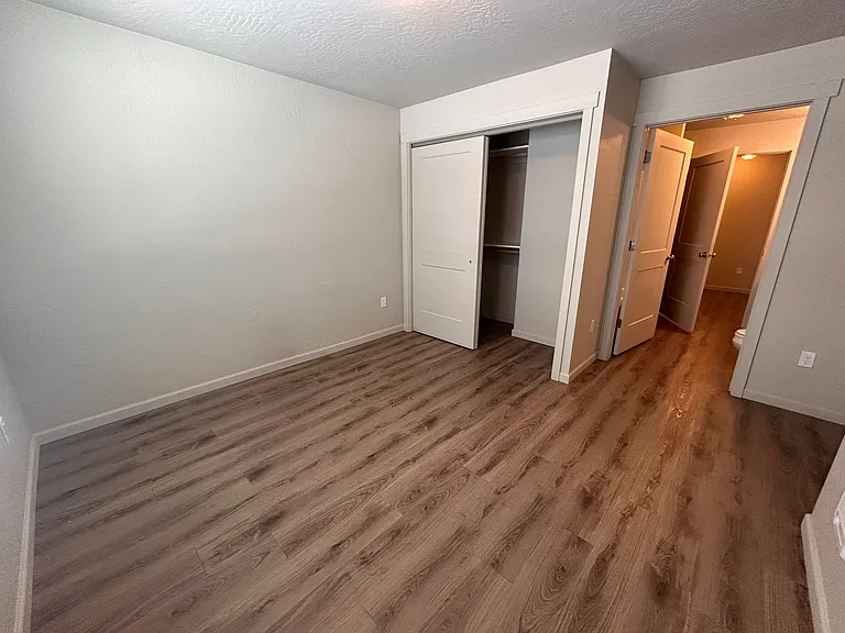 608 E 2nd Ave #203 — Photo 6
