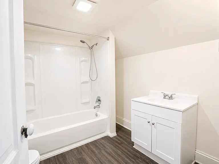 Full Bath