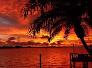 692 Boca Ciega Point Blvd N, Saint Petersburg, FL 33708